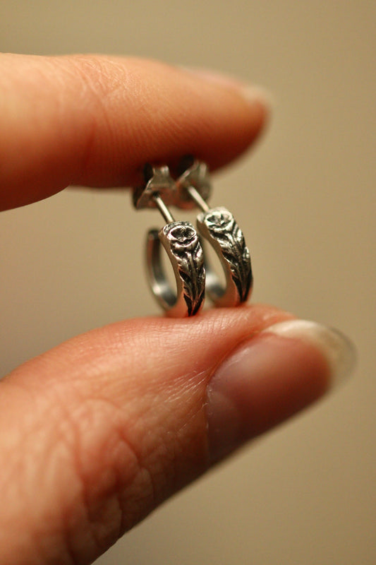 Poppy hoop earrings (preorder)