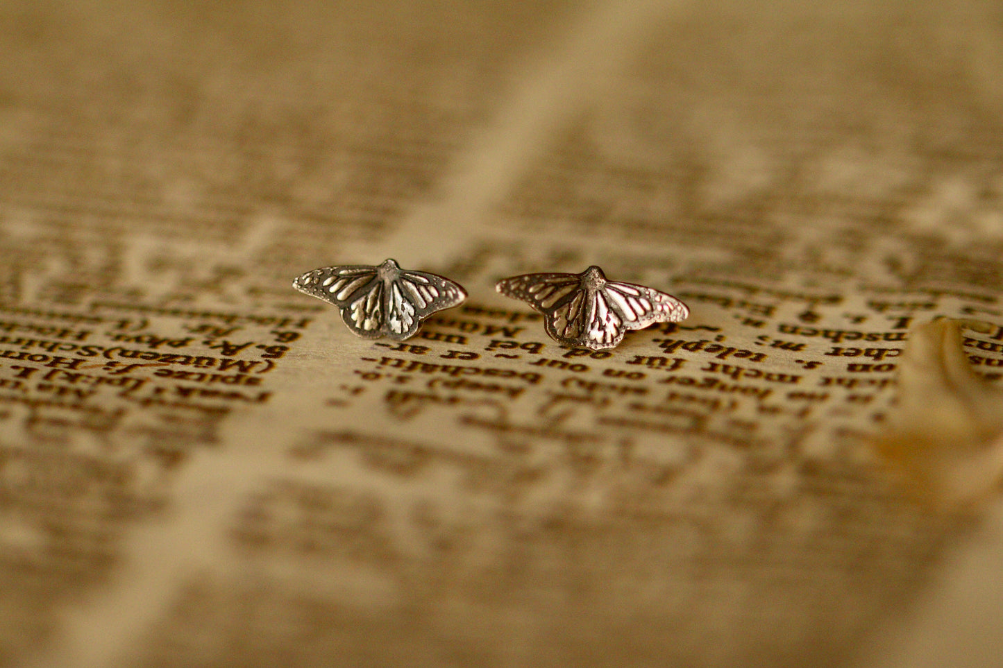 Butterfly studs (PREORDER)