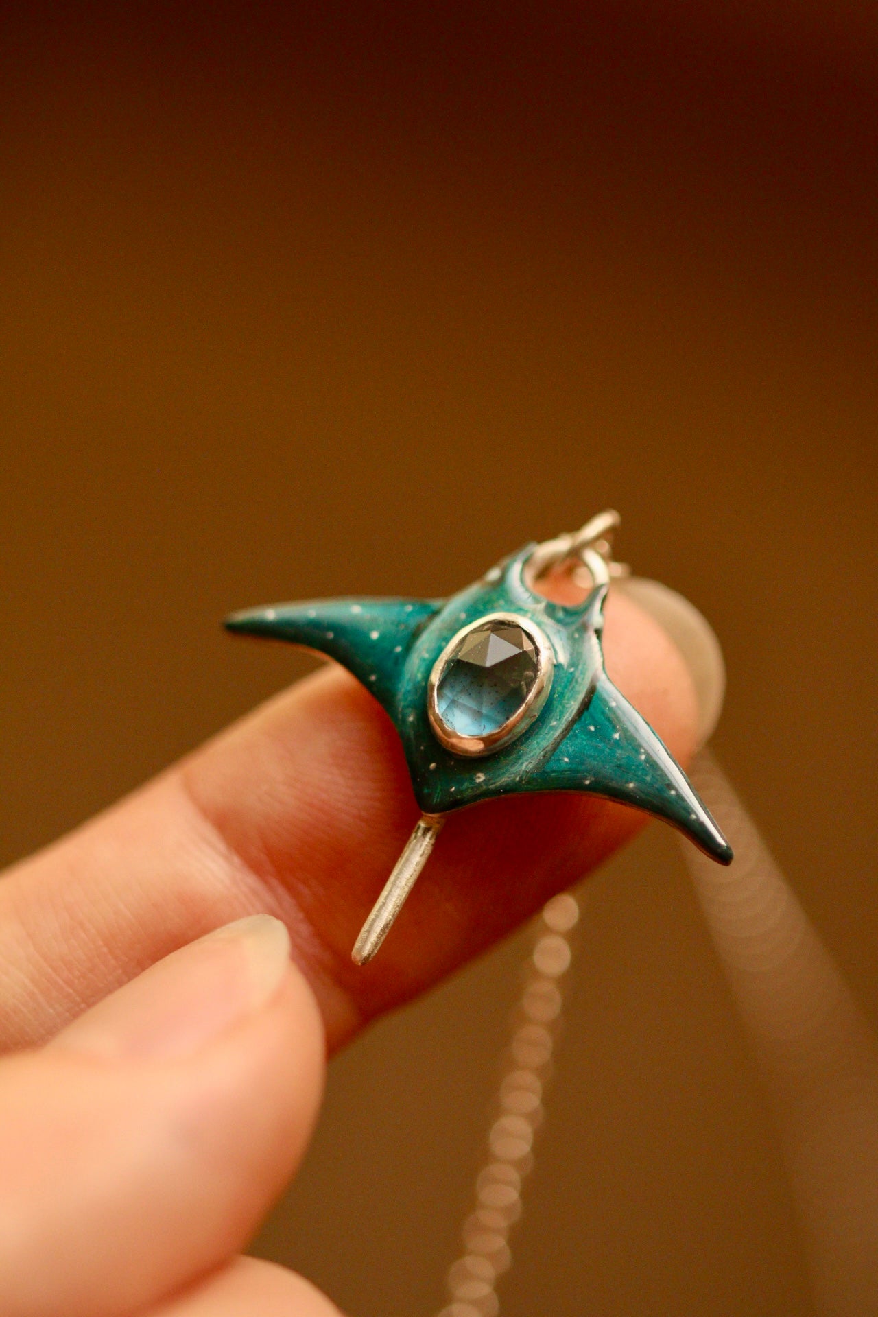 Large Manta ray pendant