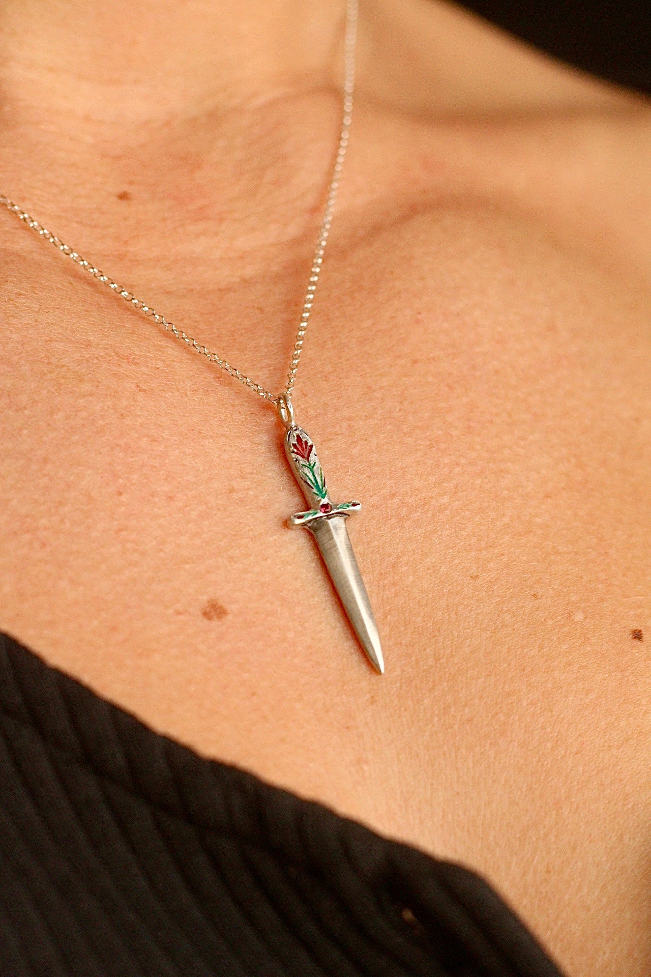 Dagger pendant (preorder)