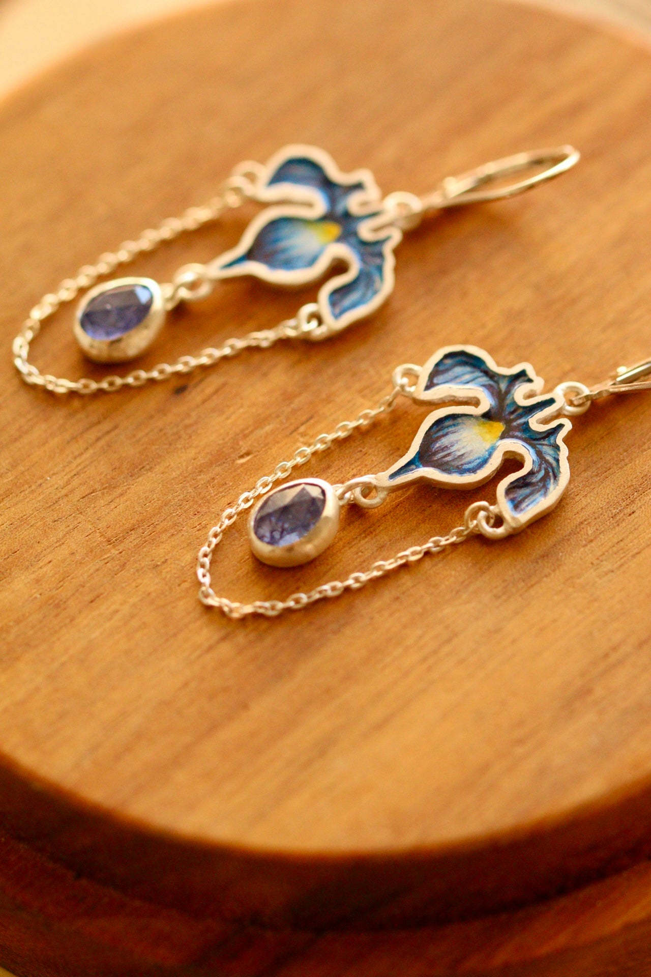 Iris earrings (pair A)